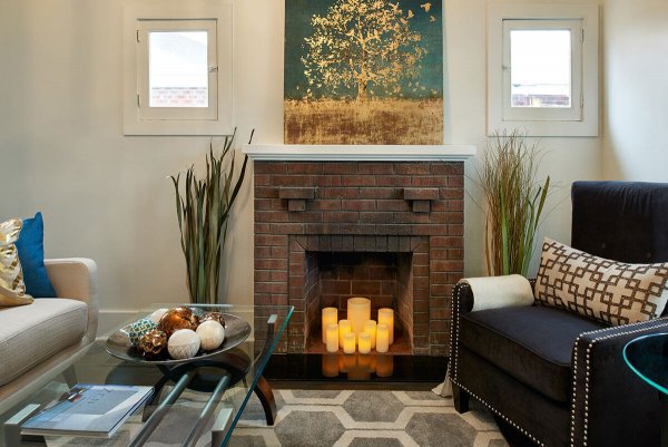 S. Lincoln Street - Living Room